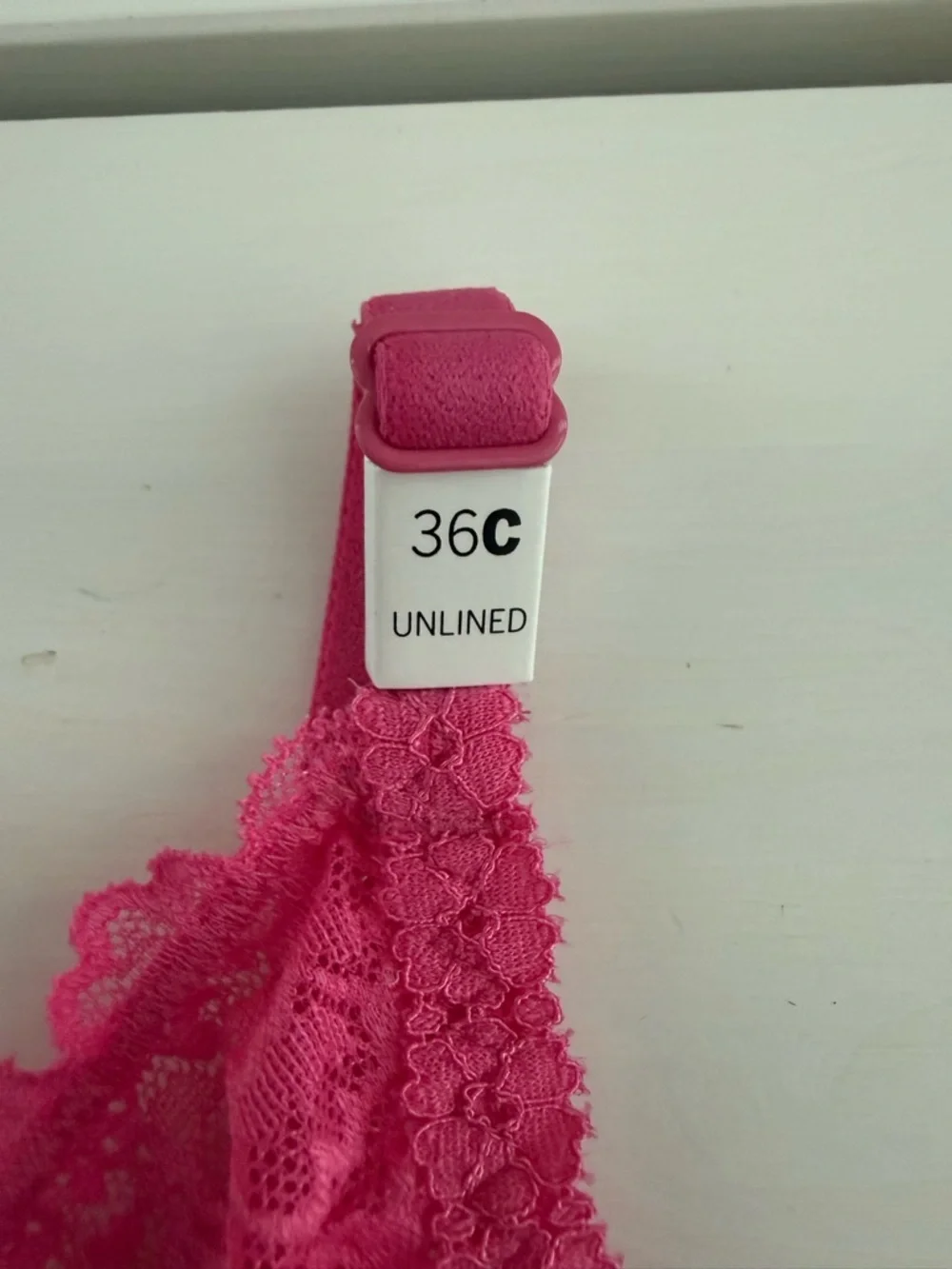 PINK Victoria’s Secret Lace Unlined Bra 36C Pink NWT